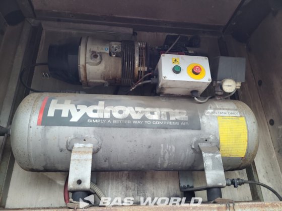 コッティンガム・クローズドボックス・セミトレーラー