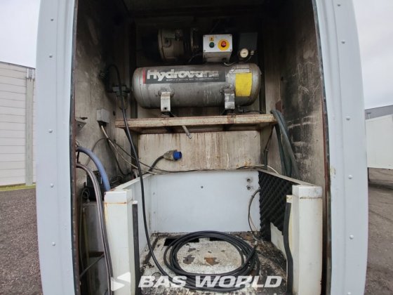 コッティンガム・クローズドボックス・セミトレーラー