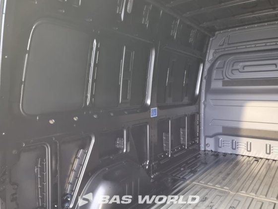 メルセデス スプリンター 319 CDI クローズド・ボックス・バン