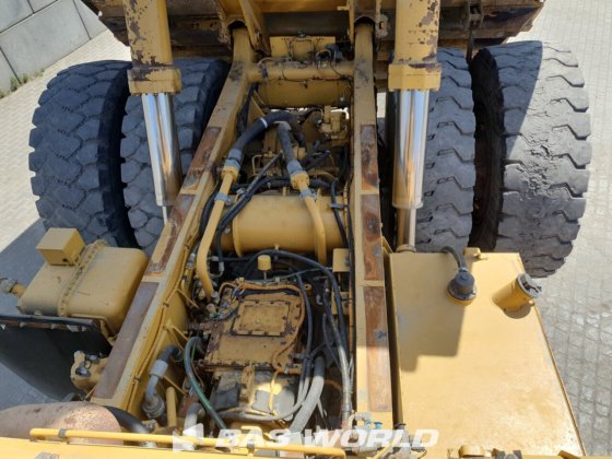 キャタピラー・リジッド・ダンパー