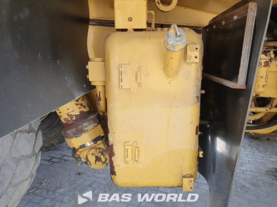 キャタピラー・リジッド・ダンパー