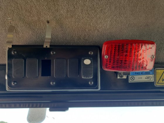 キャタピラー・リジッド・ダンパー