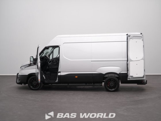 イヴェコ・デイリー 35S21 クローズド・ボックス・バン