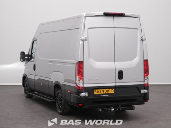 依维柯 Daily 35S21 封闭箱式货车