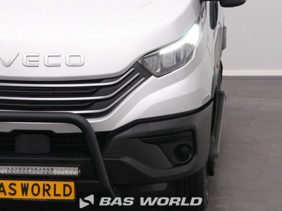 イヴェコ・デイリー 35C21 クローズド・ボックス・バン