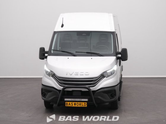 依维柯 Daily 35C21 封闭箱式货车