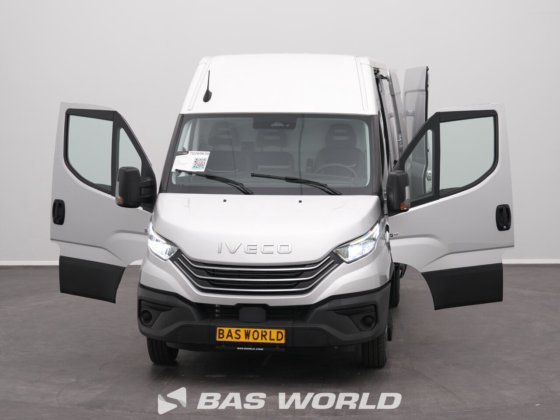 イヴェコ・デイリー 35C21 クローズド・ボックス・バン