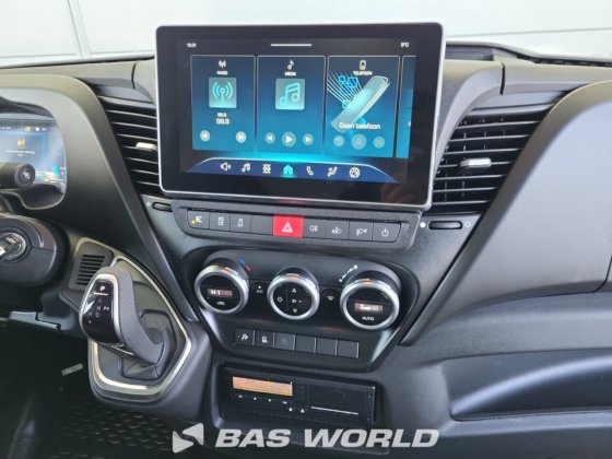 イヴェコ・デイリー 35S21 クローズド・ボックス・バン