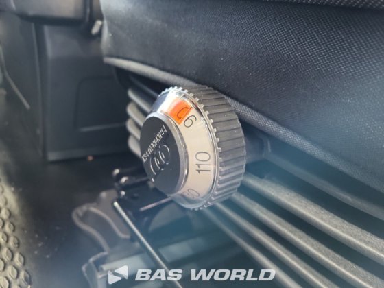 イヴェコ・デイリー 35S21 クローズド・ボックス・バン