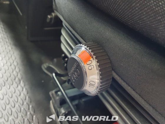 イヴェコ・デイリー 35S21 クローズド・ボックス・バン