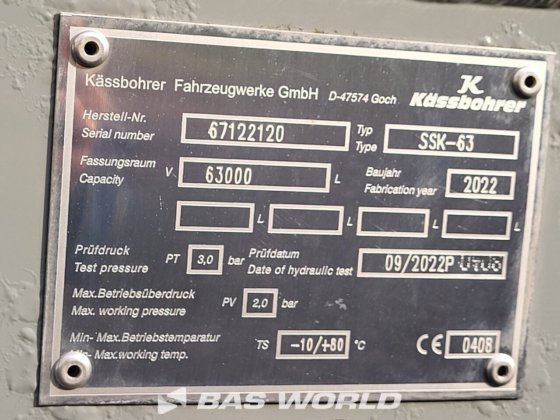 Kässbohrer 料仓半拖车