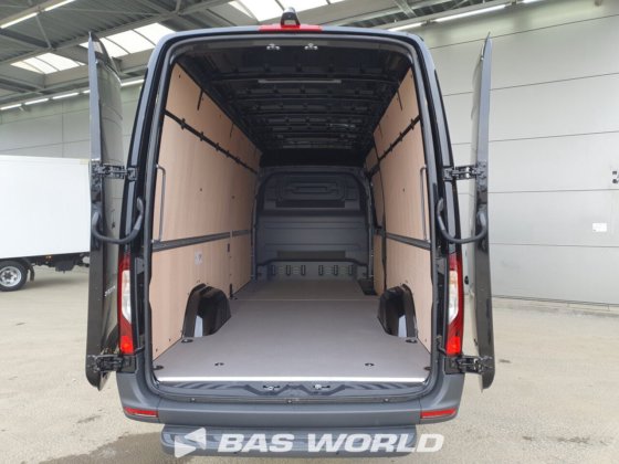 メルセデス スプリンター 319 CDI クローズド・ボックス・バン