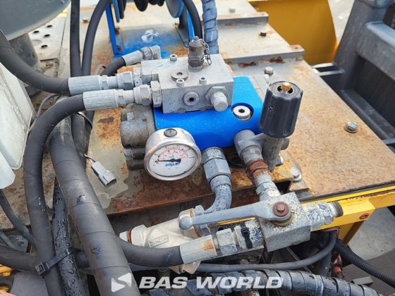 沃尔沃 EC380 DHR 履带式挖掘机