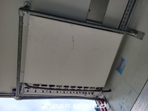 クローネ・ブルーズ冷凍セミトレーラー