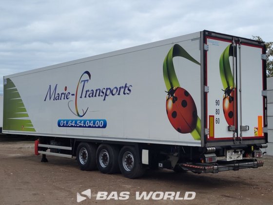 クローネ・ブルーズ冷凍セミトレーラー