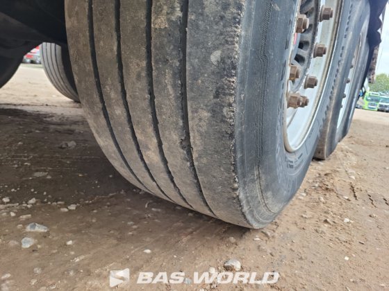 クローネ・ブルーズ冷凍セミトレーラー