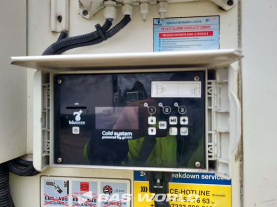 クローネ・ブルーズ冷凍セミトレーラー