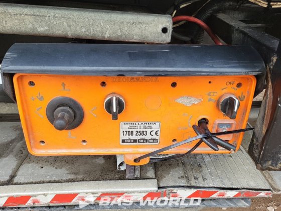 クローネ・ブルーズ冷凍セミトレーラー