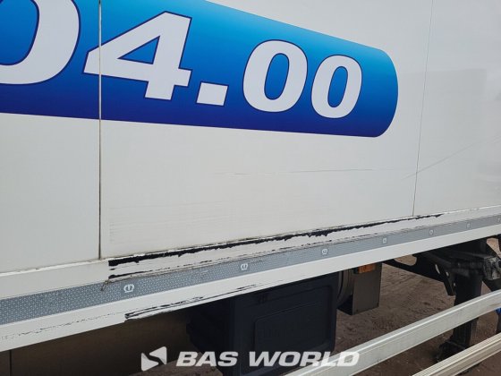 クローネ・ブルーズ冷凍セミトレーラー