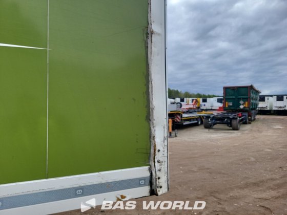 クローネ・ブルーズ冷凍セミトレーラー