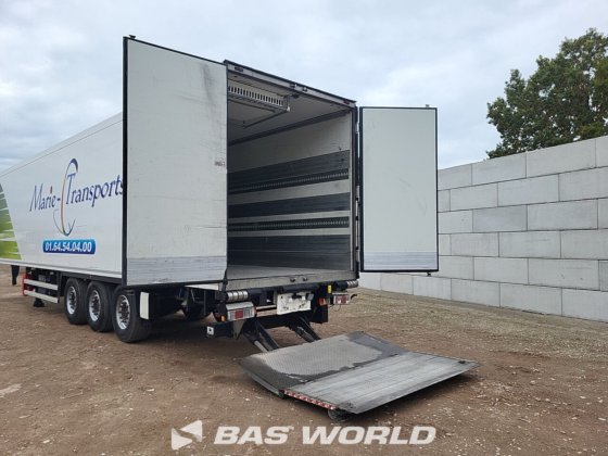 クローネ・ブルーズ冷凍セミトレーラー