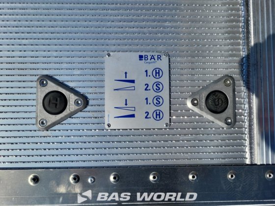 ルノー D 240 4X2 ワルサーボックスボディトラック