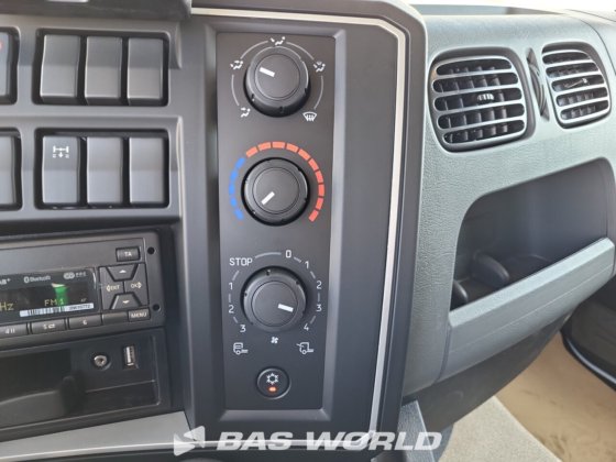 ルノー D 240 4X2 ワルサーボックスボディトラック