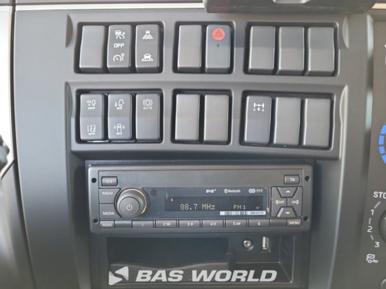 ルノー D 240 4X2 ワルサーボックスボディトラック