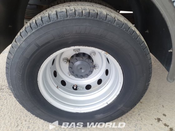 イヴェコ・デイリー 70C17 救急車