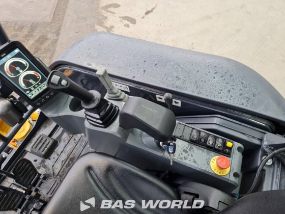 徐工 XE27 E 小型挖掘机 <10t