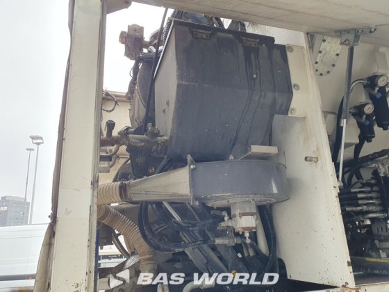 オーバーマット MSA 24.7 TR 液体モルタル施工