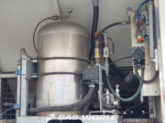 オーバーマット MSA 24.7 TR 液体モルタル施工