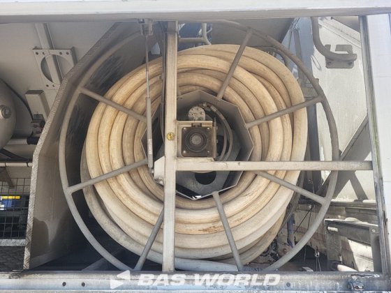 オーバーマット MSA 24.7 TR 液体モルタル施工