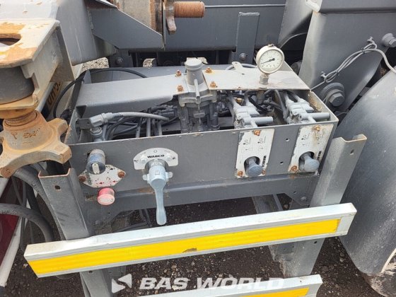 D-TECコンテナ・シャーシ