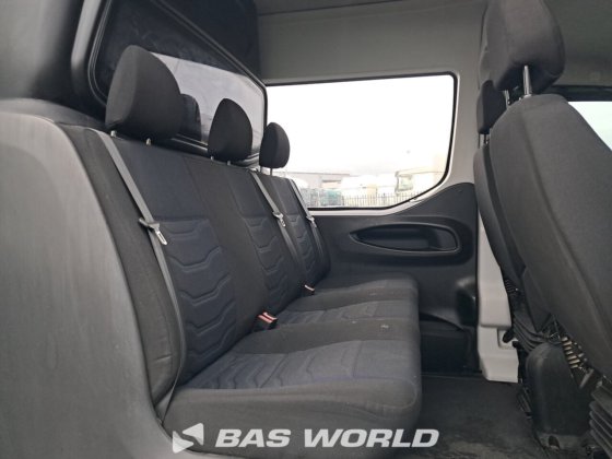 イヴェコ・デイリー 35S16 クローズド・ボックス・バン