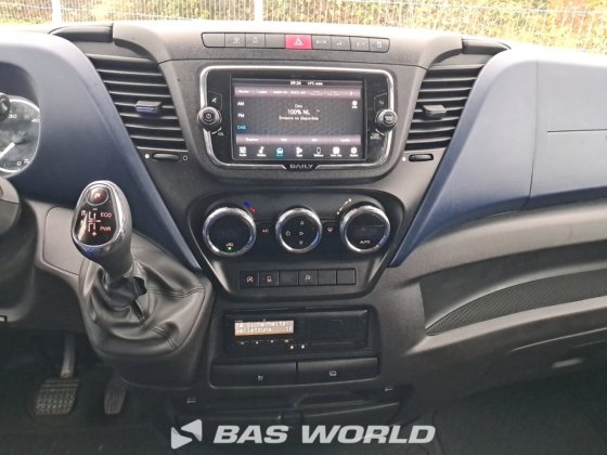 イヴェコ・デイリー 35S16 クローズド・ボックス・バン