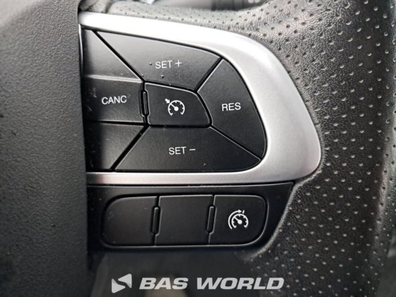 イヴェコ・デイリー 35S16 クローズド・ボックス・バン