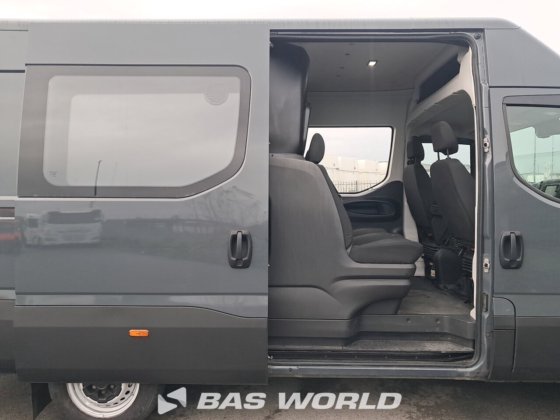 イヴェコ・デイリー 35S16 クローズド・ボックス・バン