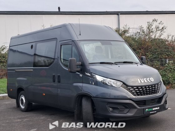イヴェコ・デイリー 35S16 クローズド・ボックス・バン