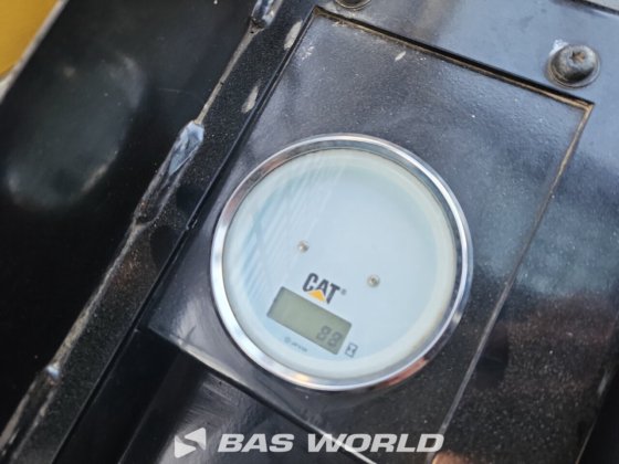 キャタピラー216 B3 スキッドステアローダー
