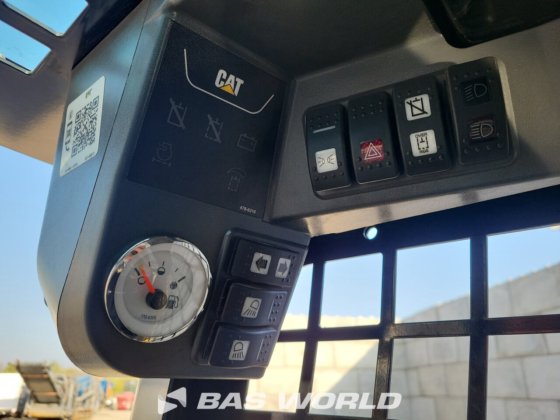 キャタピラー216 B3 スキッドステアローダー