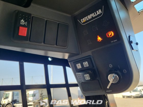 キャタピラー216 B3 スキッドステアローダー