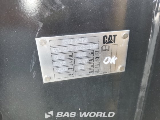 キャタピラー216 B3 スキッドステアローダー