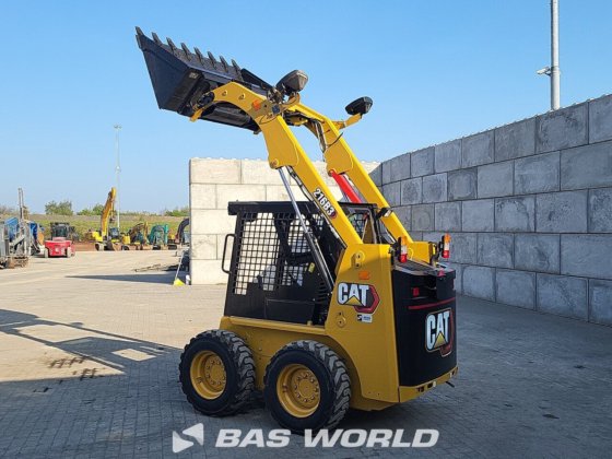 キャタピラー216 B3 スキッドステアローダー