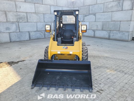 キャタピラー216 B3 スキッドステアローダー