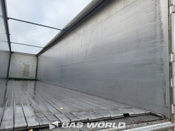 克拉克步行地板