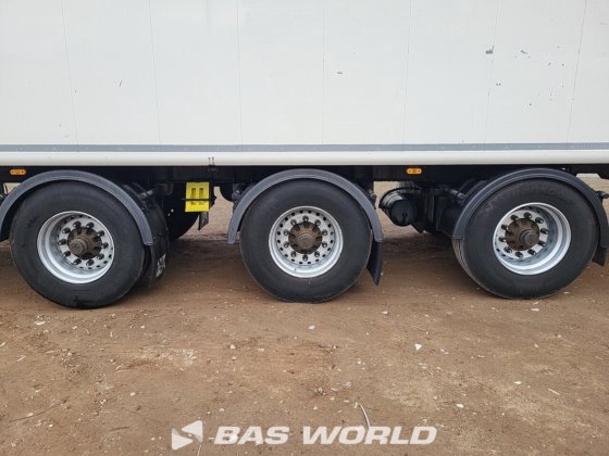 克拉克步行地板