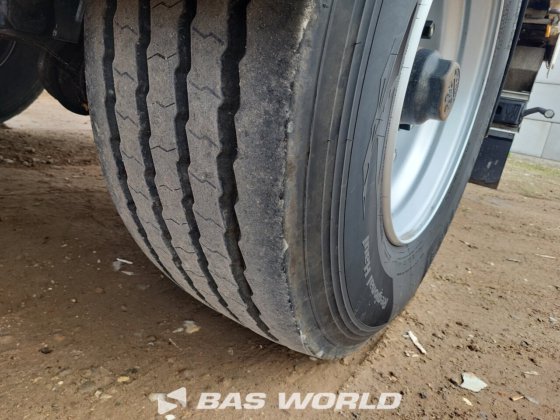 克拉克步行地板