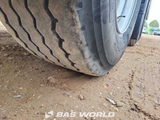 克拉克步行地板