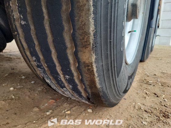 克拉克步行地板